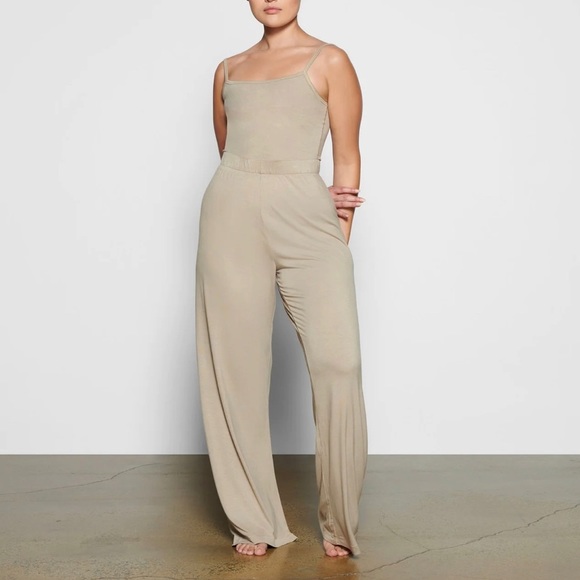 SKIMS Sleep pants in taupe 2XL NWT - Picture 1 of 2